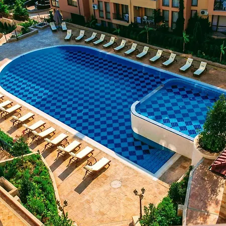 Elegant Artur Свети-Влас