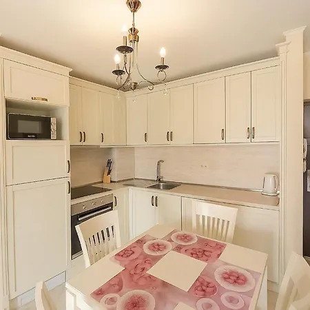 Апартаменты Elegant Artur